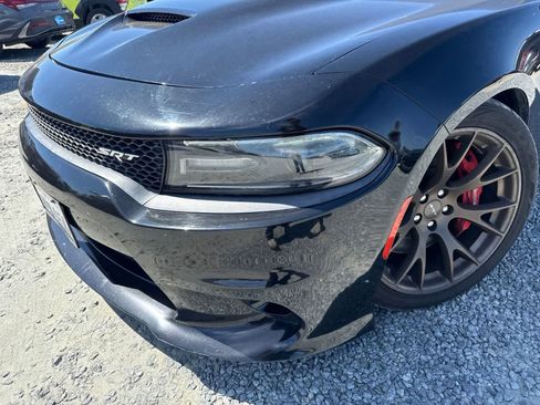 Used 2018 Dodge Charger SRT w/ Technology Group RWD image 9