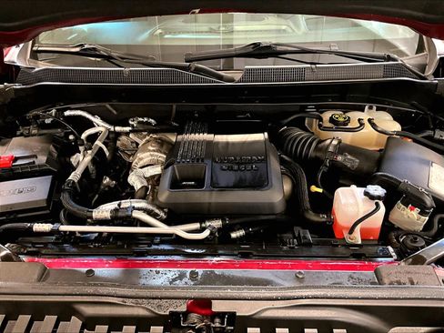 Used 2020 Chevrolet Silverado 1500 High Country w/ Technology Package image 30