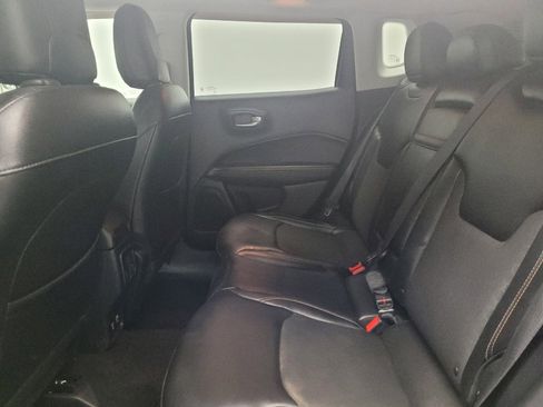 Used 2018 Jeep Compass Latitude w/ Popular Equipment Group image 18