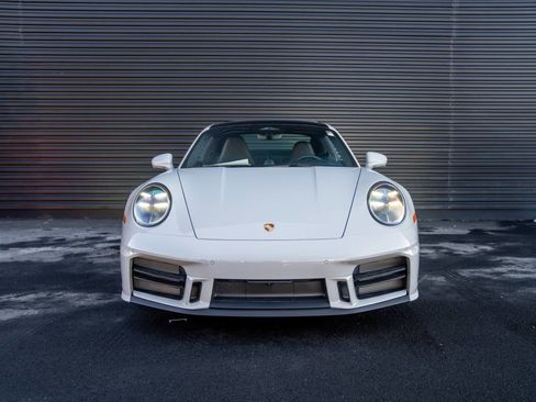 New 2026 Porsche 911 Carrera S image 6