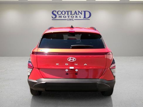 Used 2025 Hyundai Kona SEL image 7