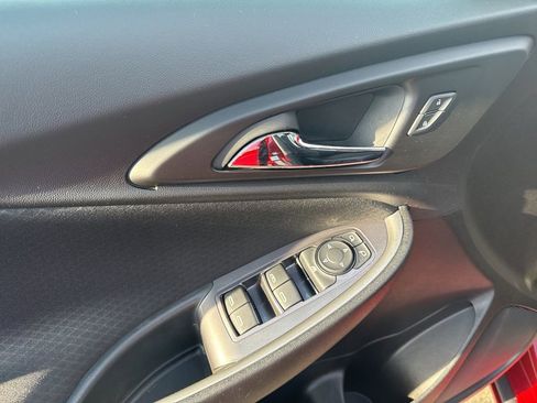 Used 2024 Chevrolet Malibu LT image 10