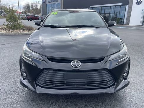 Used 2016 Scion tC image 2