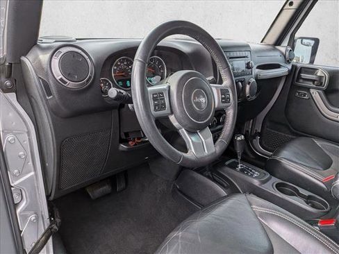 Used 2016 Jeep Wrangler Sport image 11