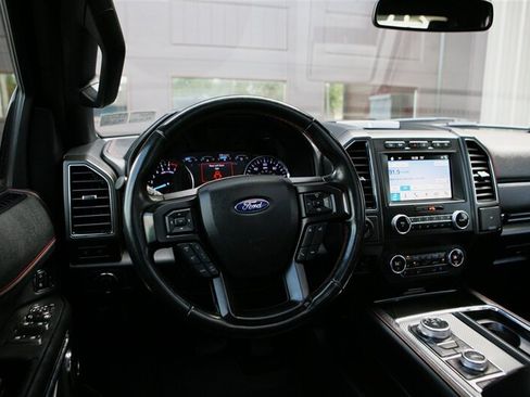 Used 2019 Ford Expedition Limited w/ Equipment Group 303A AWD/4WD image 14