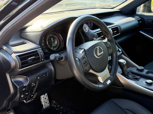 Used 2020 Lexus IS 300 F Sport w/ F Sport Package RWD image 12