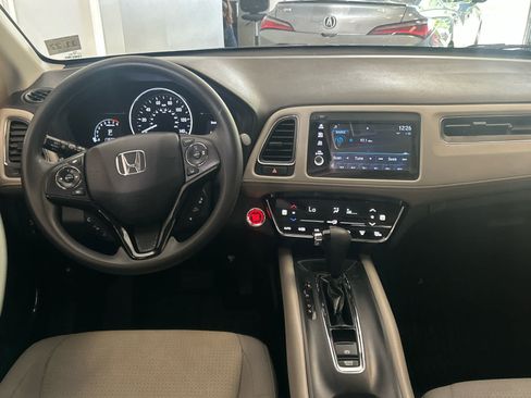 Used 2022 Honda HR-V EX image 17