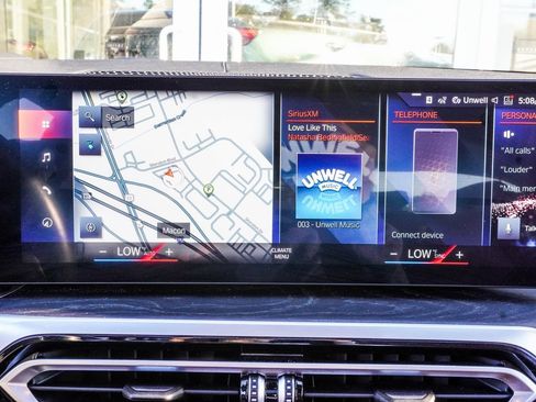 Used 2022 BMW i4 eDrive40 image 27