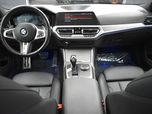 Used 2021 BMW 330i xDrive Sedan w/ M Sport Package AWD/4WD image 18