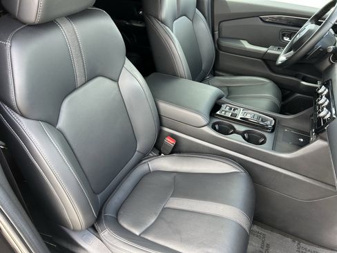 Used 2023 Honda Pilot EX-L image 10