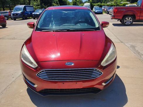 Used 2017 Ford Focus Titanium FWD image 2