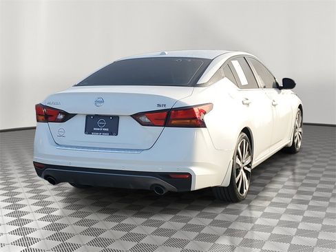 Used 2022 Nissan Altima 2.5 SR image 5