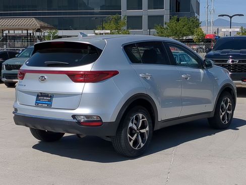 Used 2021 Kia Sportage LX AWD/4WD image 6