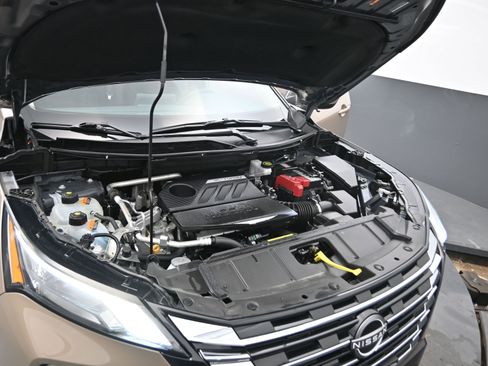 Used 2025 Nissan Rogue SV image 24