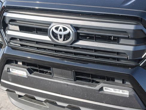 Used 2025 Toyota Tacoma SR5 AWD/4WD image 6
