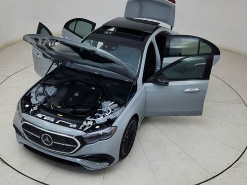 Used 2024 Mercedes-Benz E 350 4MATIC Sedan image 82