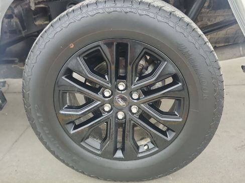 Used 2024 Ford F150 Lariat AWD/4WD image 10