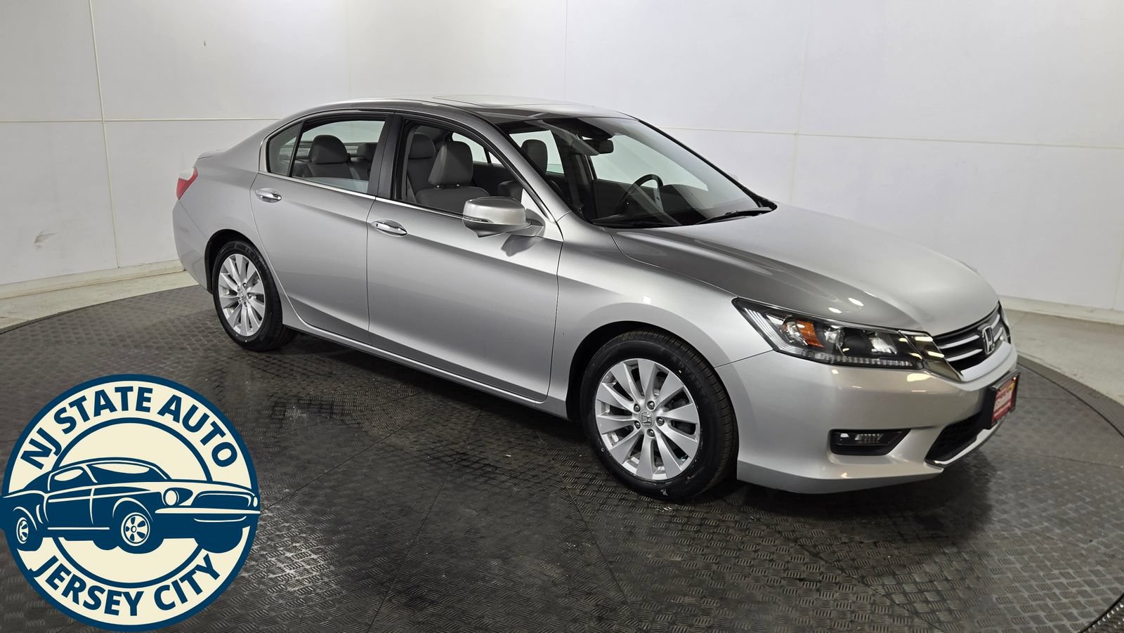 Used 2015 Honda Accord EX-L image 9
