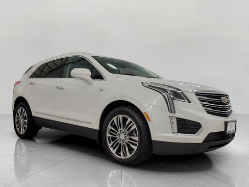 Used 2018 Cadillac XT5 Premium Luxury AWD/4WD image 1