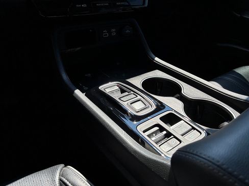 Certified 2023 Honda Pilot Elite image 31