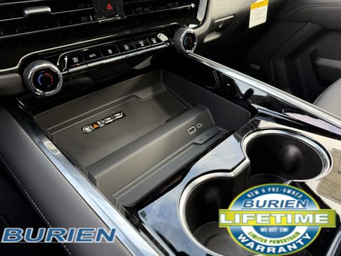 New 2026 Chevrolet Suburban Premier image 17