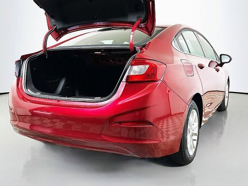 Used 2019 Chevrolet Cruze LT image 25