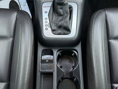 Used 2016 Volkswagen Tiguan SE AWD/4WD image 28