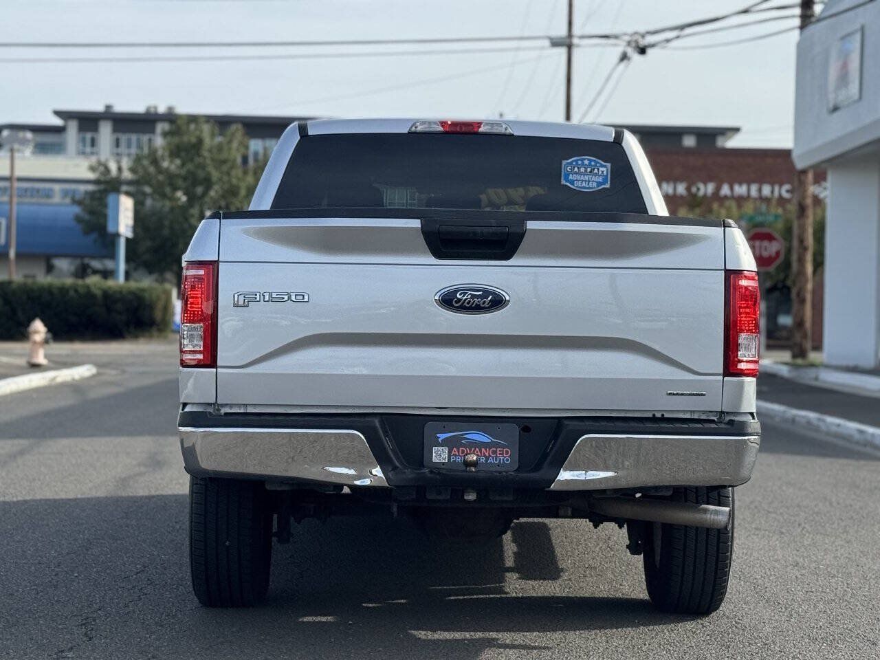 Used 2015 Ford F150 XLT AWD/4WD image 10