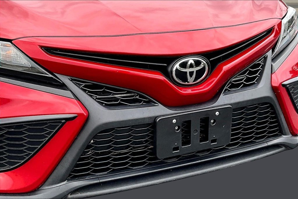 Used 2021 Toyota Camry SE FWD image 35