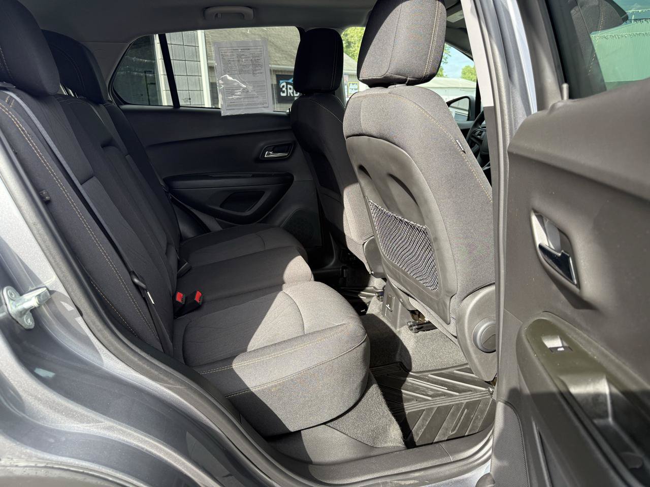 Used 2020 Chevrolet Trax LT FWD image 12