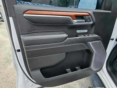 Used 2022 GMC Sierra 1500 Denali AWD/4WD image 17