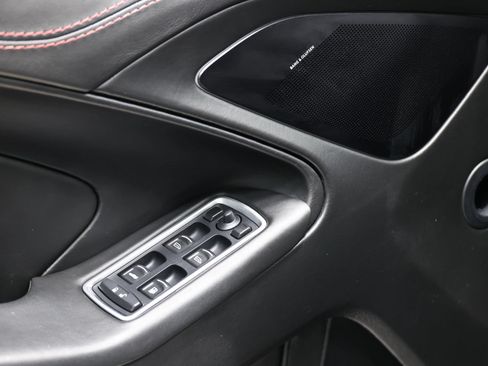 Used 2014 Aston Martin Vanquish Coupe RWD image 13