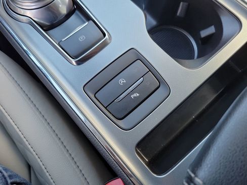 Certified 2023 Ford Edge Titanium AWD/4WD image 30
