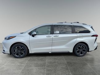 New 2026 Toyota Sienna Platinum video 2