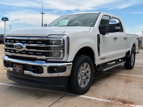 New 2026 Ford F250 Lariat w/ Lariat Premium Package AWD/4WD image 7