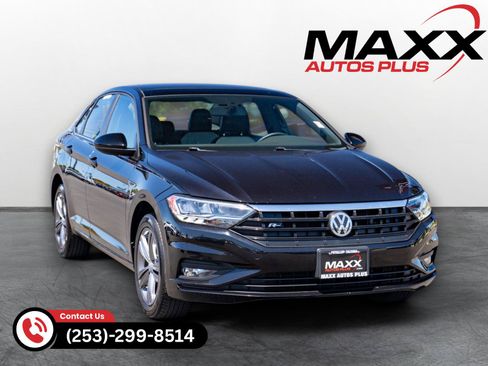 Used 2019 Volkswagen Jetta R-Line FWD image 1