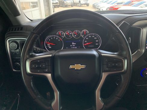 Used 2021 Chevrolet Silverado 1500 LT AWD/4WD image 16