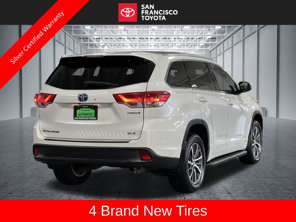 Certified 2017 Toyota Highlander XLE AWD/4WD image 5