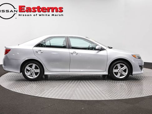 Used 2014 Toyota Camry SE FWD image 4