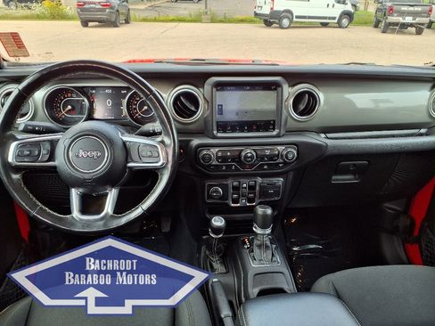 Used 2022 Jeep Gladiator Overland w/ Cold Weather Group image 3