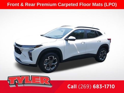 New 2025 Chevrolet Trax LT image 3