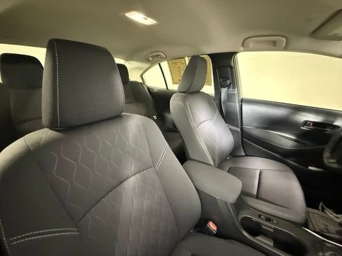 Used 2024 Toyota Corolla LE FWD image 32