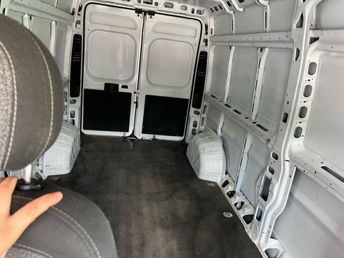 Used 2023 RAM ProMaster 2500 FWD image 31