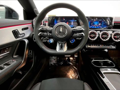 Used 2026 Mercedes-Benz CLA 35 AMG 4MATIC image 4