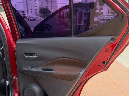 Used 2021 Nissan Kicks SR w/ Exterior Package FWD image 30