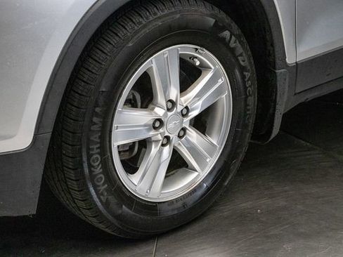 Used 2015 Chevrolet Trax LT w/ LT Sun and Sound Package image 7