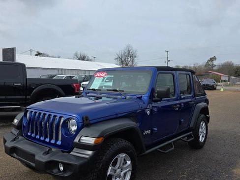 Used 2018 Jeep Wrangler Unlimited Sport S AWD/4WD image 7