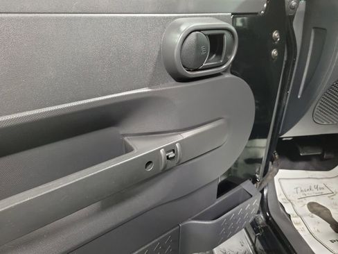 Used 2009 Jeep Wrangler Sahara w/ Trailer Tow Group image 12