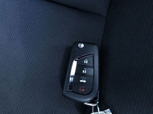 Certified 2025 Toyota Corolla LE image 30