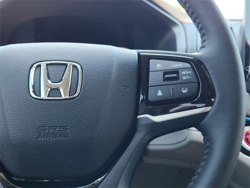 New 2026 Honda Odyssey Touring image 10